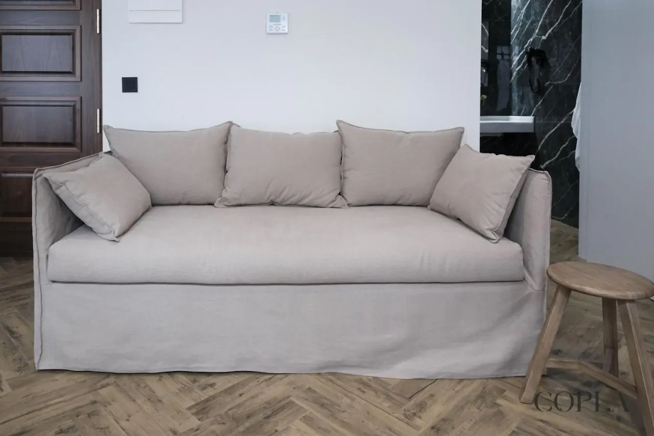 Elegante Apartamento Para 4 Pax Cerca De La Plaza De Espana contacts